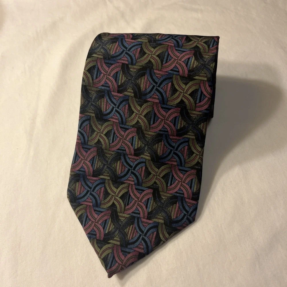 J Garcia Blue Silk Tie Collection 10 Curves and‎ Lines Print Geometric Short